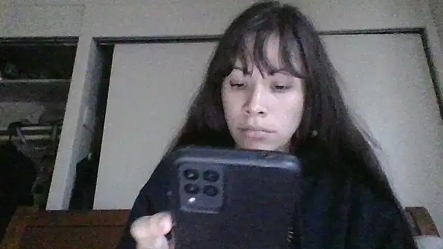 petitedoll29 online show from 12-18-24, 11:51