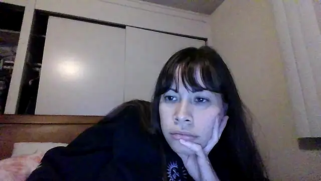 petitedoll29 online show from 12-19-24, 06:12