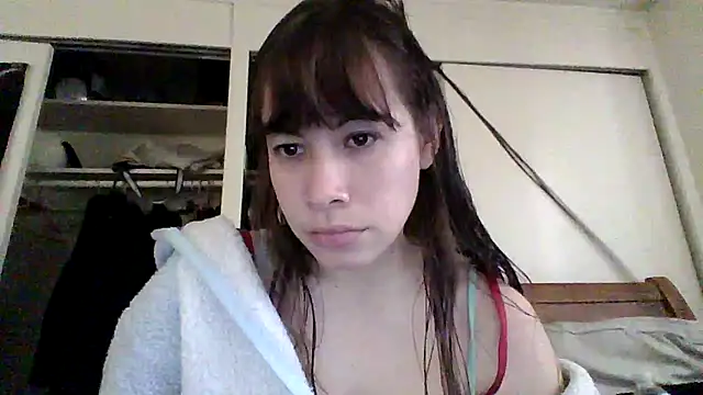 petitedoll29 online show from 12-20-24, 10:00