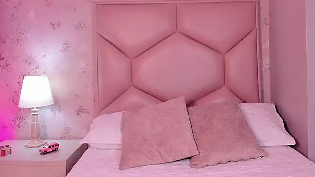 Snapshot of ambar_sullivan chatting on 02-11-25, 11:54 ambar sullivan online show from 02-11-25, 11:54