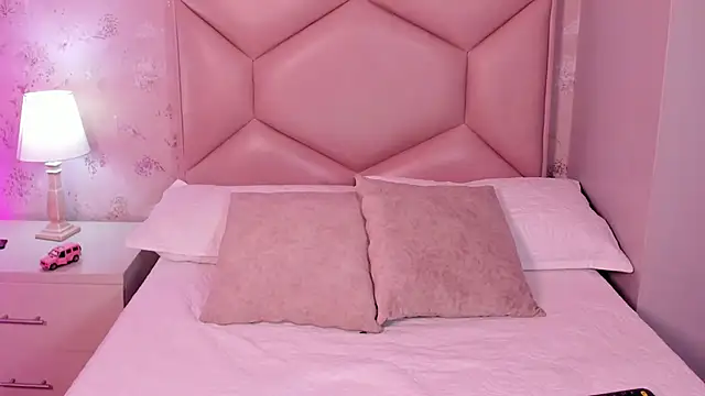 Snapshot of ambar_sullivan chatting on 02-17-25, 12:05 ambar sullivan online show from 02-17-25, 12:05