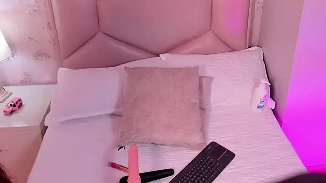 Snapshot of ambar_sullivan chatting on 02-27-25, 02:54 ambar sullivan online show from 02-27-25, 02:54