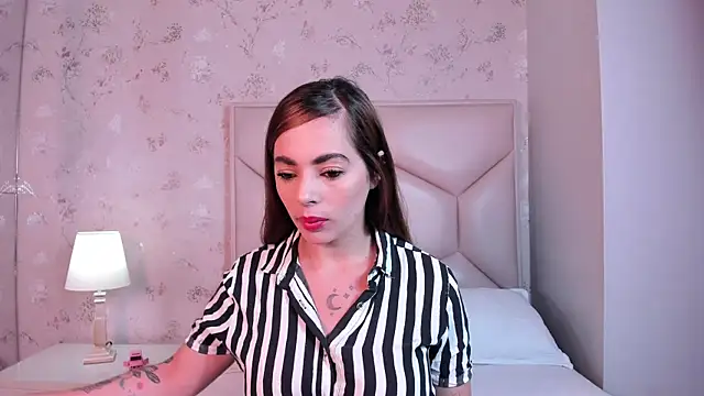 Snapshot of ambar_sullivan chatting on 12-18-25, 11:38 ambar sullivan online show from 12-18-25, 11:38