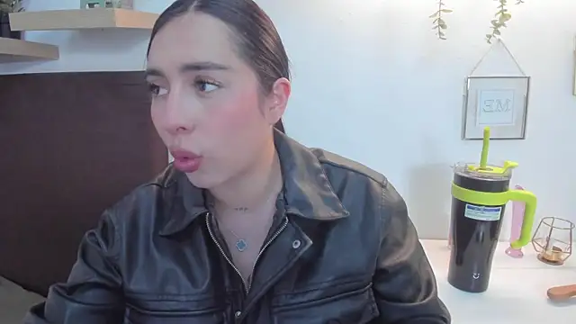 isabella jade online show from 01-23-25, 10:01