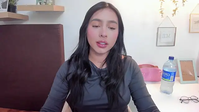 isabella jade online show from 02-05-25, 07:20