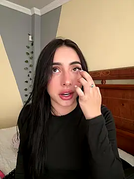 isabella jade online show from 09-15-25, 01:55