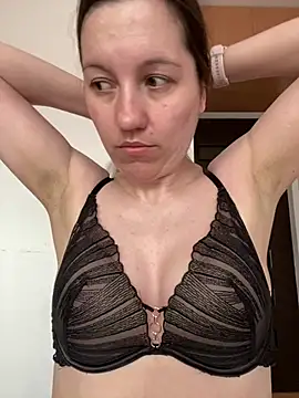 Nicole-Ray online show from 04-27-26, 09:18