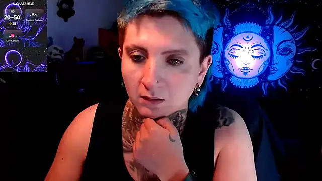 Snapshot of Marieblueeyes chatting on 02-26-25, 01:21 Marieblueeyes online show from 02-26-25, 01:21