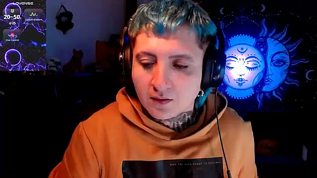 Snapshot of Marieblueeyes chatting on 03-03-25, 03:30 Marieblueeyes online show from 03-03-25, 03:30