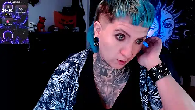 Snapshot of Marieblueeyes chatting on 03-03-25, 08:00 Marieblueeyes online show from 03-03-25, 08:00