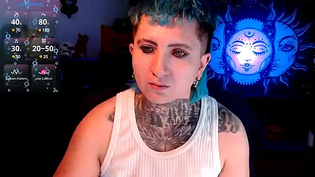 Snapshot of Marieblueeyes chatting on 03-05-25, 01:42 Marieblueeyes online show from 03-05-25, 01:42