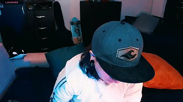 Snapshot of Marieblueeyes chatting on 10-01-25, 02:28 Marieblueeyes online show from 10-01-25, 02:28