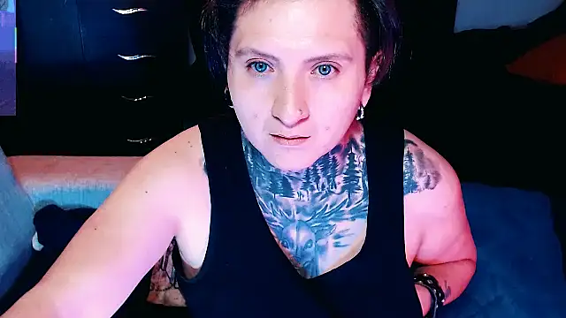 Snapshot of Marieblueeyes chatting on 10-07-25, 05:04 Marieblueeyes online show from 10-07-25, 05:04