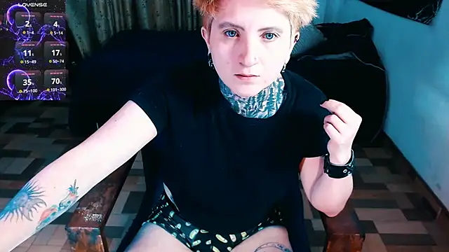 Snapshot of Marieblueeyes chatting on 11-12-25, 03:40 Marieblueeyes online show from 11-12-25, 03:40