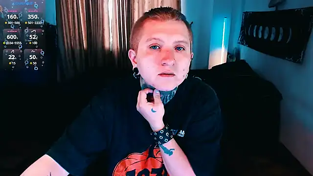 Snapshot of Marieblueeyes chatting on 01-15-26, 09:18 Marieblueeyes online show from 01-15-26, 09:18