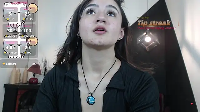 Perla Campbell online show from 12-12-24, 08:43