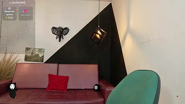 Perla Campbell online show from 09-26-25, 07:29