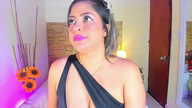 Julia Haye online show from 02-11-25, 04:11