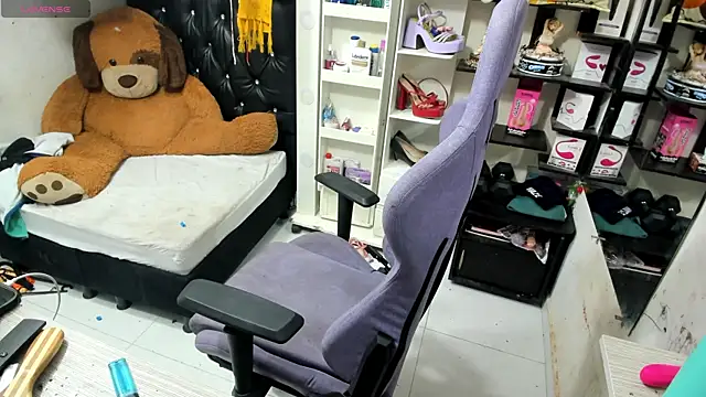 allsson queen online show from 09-17-25, 08:10