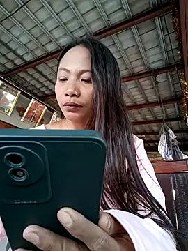 Snapshot of KinkyKit_May chatting on 01-14-25, 09:35 KinkyKit May online show from 01-14-25, 09:35