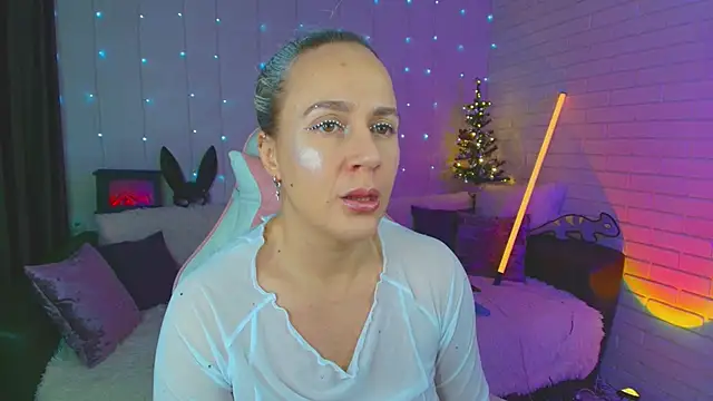 Snapshot of pepper_cat_ chatting on 12-15-24, 11:20 pepper cat online show from 12-15-24, 11:20