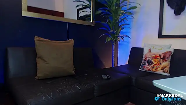 Snapshot of Markboyl chatting on 12-11-24, 02:09 Markboyl online show from 12-11-24, 02:09