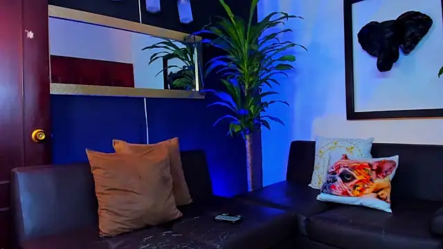 Snapshot of Markboyl chatting on 01-22-25, 12:27 Markboyl online show from 01-22-25, 12:27