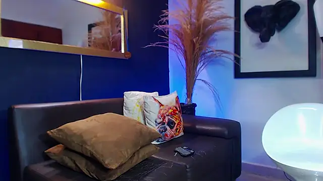 Snapshot of Markboyl chatting on 10-02-25, 07:43 Markboyl online show from 10-02-25, 07:43