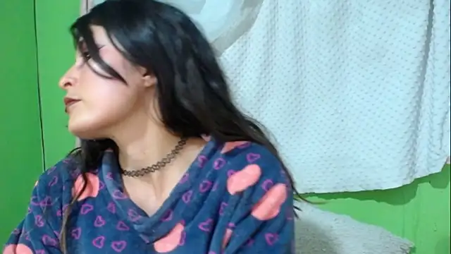 Alexandrasaenz online show from 12-04-24, 11:46