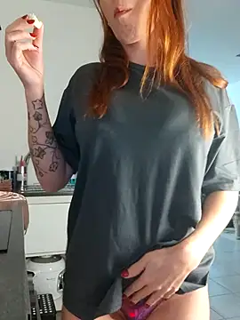 clara-francaise online show from 10-28-25, 06:54