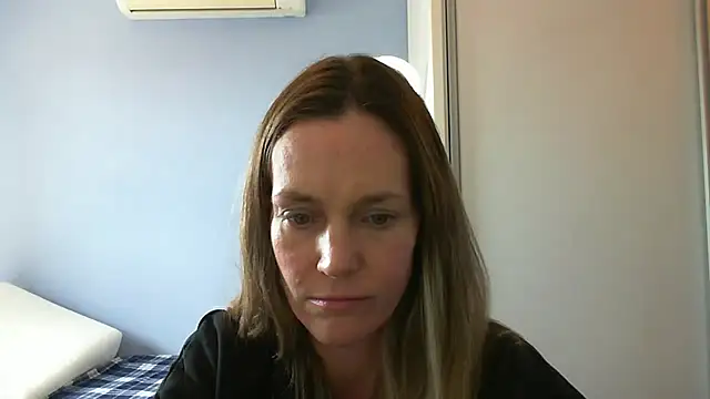 Annylove1 online show from 10-22-25, 05:13