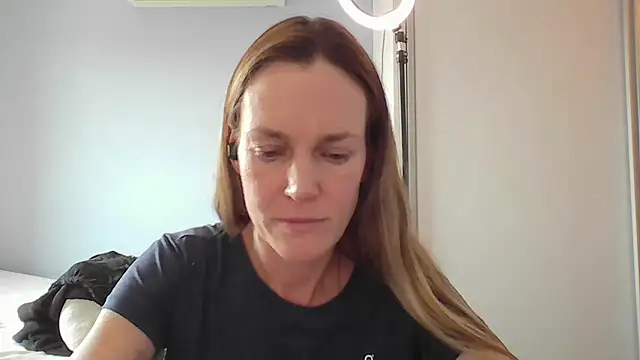 Annylove1 online show from 12-05-25, 04:58