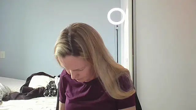 Annylove1 online show from 02-02-26, 04:49