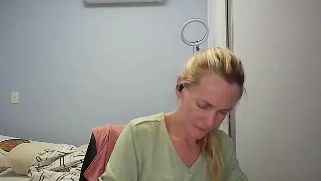 Annylove1 online show from 02-26-26, 12:20