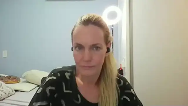 Annylove1 online show from 03-18-26, 10:57