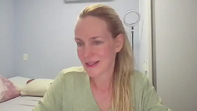 Annylove1 online show from 04-27-26, 12:30