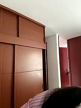 Hannahoff online show from 11-30-25, 09:19