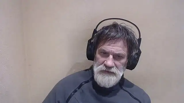 Snapshot of AlexNudo chatting on 01-16-25, 09:05 AlexNudo online show from 01-16-25, 09:05