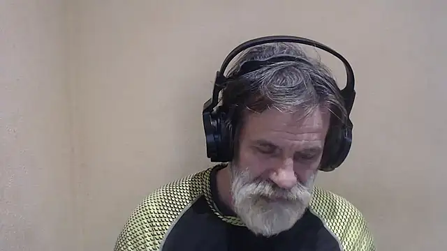 Snapshot of AlexNudo chatting on 01-24-25, 02:08 AlexNudo online show from 01-24-25, 02:08