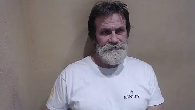 Snapshot of AlexNudo chatting on 02-06-25, 04:36 AlexNudo online show from 02-06-25, 04:36