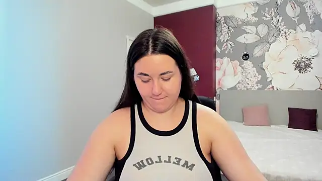 Snapshot of Roxie_Bradley chatting on 11-21-25, 06:45 Roxie Bradley online show from 11-21-25, 06:45