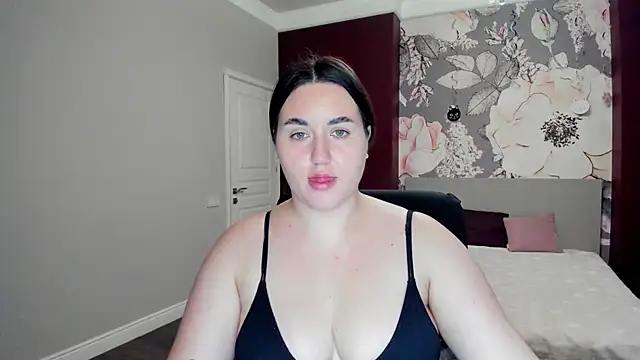 Snapshot of Roxie_Bradley chatting on 11-25-25, 06:46 Roxie Bradley online show from 11-25-25, 06:46