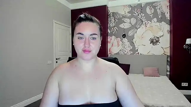 Snapshot of Roxie_Bradley chatting on 11-28-25, 07:00 Roxie Bradley online show from 11-28-25, 07:00