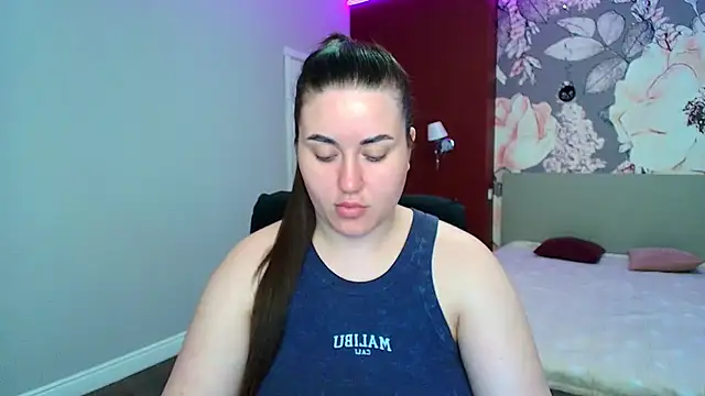 Roxie Bradley online show from 05-01-26, 05:56