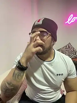 Im sophiie online show from 02-20-25, 05:55