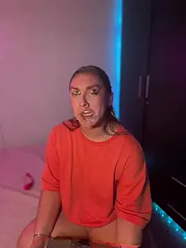 Im sophiie online show from 02-25-25, 09:09