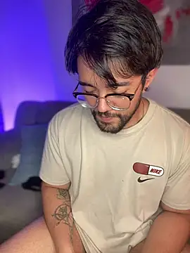 Im sophiie online show from 03-21-25, 09:12