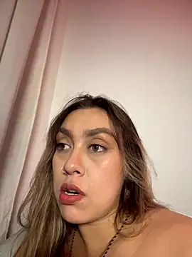 Im sophiie online show from 05-30-26, 08:33