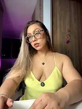 Im sophiie online show from 06-11-26, 07:06