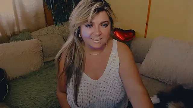 Malena Mi online show from 04-17-26, 02:53